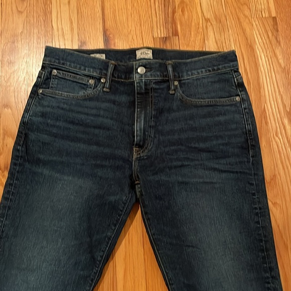 Very lightly used J. Crew slim/stretch fit denim jeans size 32x32. - Picture 2 of 3